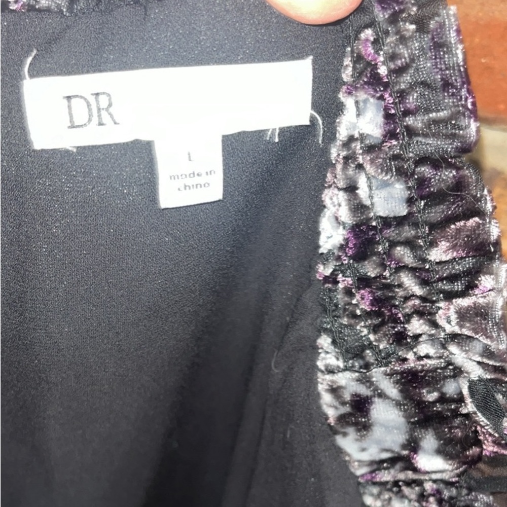 Beautiful Blouse - Picture 5 of 6
